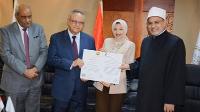 «المواطن» تُهنئ الدكتور تسنيم عمار لتكريمها من رئيس جامعة الأزهر