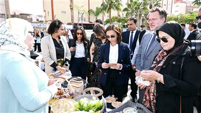 المجلس القومي للمرأة، وهيئة الأمم المتحدة للمرأة في مصر، وسفارة كندا في زيارة ميدانية إلى محافظة البحيرة للقاء المشاركات في برنامج 