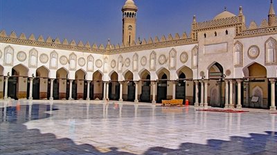 بحضور أكثر من 50 ألف دارس ..«الجامع الأزهر» قبلة الوسطية لمختلف الجنسيات 