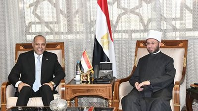 صور .. «وزير الأوقاف» يستقبل «وزير العمل» لبحث التعاون المشترك 