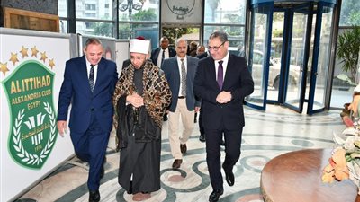 صور .. «وزير الأوقاف» و«رئيس تحرير جريدة الجمهورية» يكرمان الفائزين في مسابقة «الأوقاف والجمهورية»
