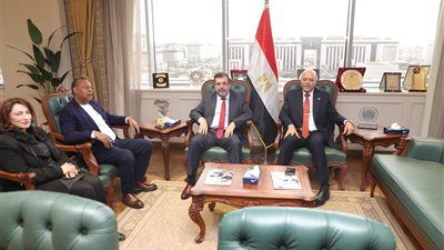 صور .. «وزير العمل» يلتقي الأمين العام لمنظمة الوحدة النقابية الإفريقية لبحث الملفات المُشتركة