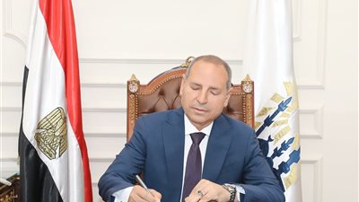محافظ القاهرة يصدر حركة تنقلات جديدة لرؤوساء الأحياء
