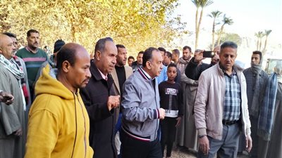 محافظ أسيوط يتفقد موقع إنهيار منزل بقرية بني شقير بمنفلوط ويزور المصابين بمستشفى الإيمان العام بحى غرب 