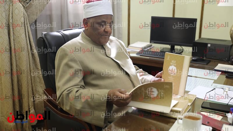 عباس شومان الأمين