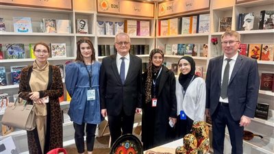 زيارة السفير الروسي ورئيس المكتب التمثيلي للوكالة الفيدرالية الروسية للتعاون في مصر للجناح الروسي في معرض الكتاب 