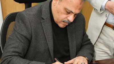بالفيديو  .. محافظ الشرقية يعتمد نتيجة الشهادة الاعدادية للفصل الدراسي الأول  بنسبة نجاح 74.4