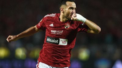  الأهلي يعلن قيد علي معلول في القائمة  حتى نهاية عقده