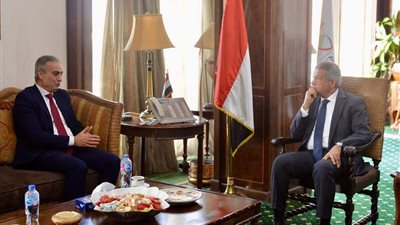 خالد عبدالعزيز يبحث مع رئيس حماية المستهلك مواجهة الإعلانات المضللة والخادعة والوقف الفوري