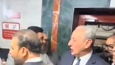سقوط أسانسير مستشفى كفر الزيات وإخراج المحافظ وعدد من نواب البرلمان دون إصابات