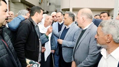 محافظ الشرقية يتفقد أعمال إنشاء مستشفى السويدي  بديرب نجم