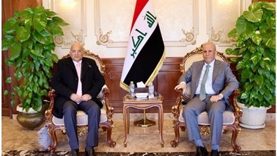 السفير العراقي يستقبل مساعد وزير النقل المصري
