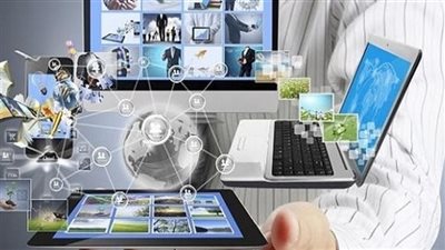 العزلة الرقمية: هل جعلتنا التكنولوجيا أكثر وحدة؟