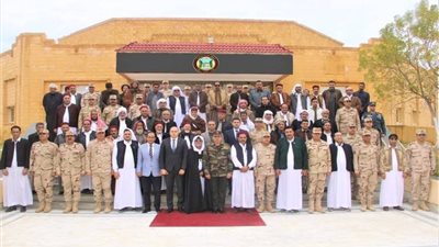 قيادة الجيش الثالث الميدانى تستقبل عدداً من شيوخ وعواقل القبائل وممثلى المجتمع المدنى بجنوب ووسط سيناء