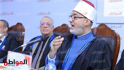 صور .. بحضور المفتي ..  منح الباحثة «فاطمة القاسمي» درجة الدكتوراة مع مرتبة الشرف الأولى