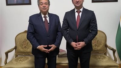 سفير طاجكيستان بمصر  يلتقى مع رئيس مركز الفارابي للدراسات السياسية والتنموية