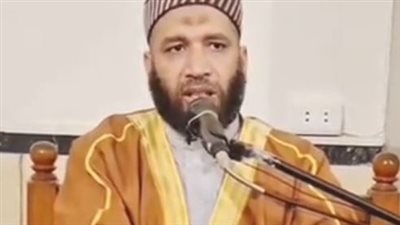 خطيب «مسجد الريان» يُوصي مُحبي الراحل جابر عبد الحميد بالصبر والإحتساب