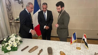 الخارجية المصرية تسترد قطع اثرية مهربة بالتنسيق مع السلطات الفرنسية  