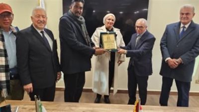 وفدا ماليزيا يزور نقابة البنوك لتعزيز التعاون فى التأمينات والأعمال المالية