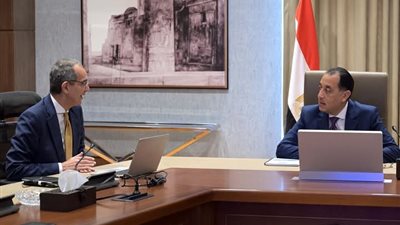 رئيس الوزراء يُتابع مع وزير الاتصالات وتكنولوجيا المعلومات أهم ملفات العمل 