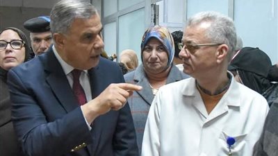 إقالة مدير مستشفى بعد جولة مفاجئة لمحافظ الإسكندرية