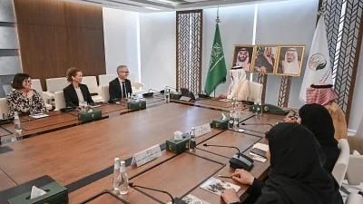 الدكتور عبدالله الربيعة يلتقي مدير الوكالة النرويجية للتعاون الإنمائي