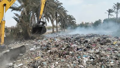 استعدادا لشم النسيم..تجريد الطرق ورفع المخلفات والقمامة وتطهير الترع بقرى مركز ومدينة الصف