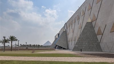 استعداداً للافتتاح الرسمي للمتحف المصري الكبير..  ⁠ تنفيذ عدد من الأعمال التنظيمية واللوجيستية داخل المتحف