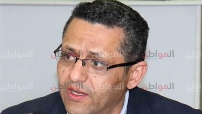 عزاء واجب .. «المواطن» تعزي نقيب الصحفيين في وفاة جدة زوجته