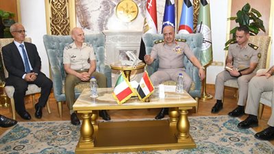 رئيس أركان حرب القوات المسلحة يلتقى رئيس هيئة الأركان المشتركة الإيطالية
