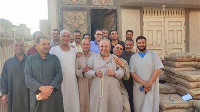 خلال لقائه بأعضاء حزب الجبهة بمنشية عبداللطيف واكد  أبويوسف ينفي عزمه الترشح في الانتخابات البرلمانية المقبلة 