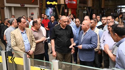 اتخاذ  كافة التدابير والإجراءات الخاصة باستقبال رحلات عودة الركاب من كافة أنحاء الجمهورية بالتزامن  مع انتهاء اجازة عيد الأضحى المبارك بدءا من الغد 