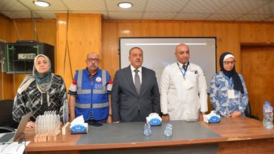 محافظ أسيوط يشهد فعاليات اليوم العلمي الأول للتوعية بمرض الديمنشيا 