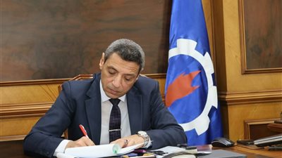 بنسبة النجاح 84.28% ..محافظ السويس يعتمد نتيجة الشهادة الإعدادية