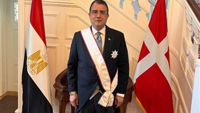 ملك الدنمارك يستقبل السفير المصرى ويشيد بالعلاقات الثنائية