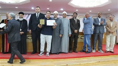 صور .. بحضور رموز دينية وسياسية .. «المواطن» تكرم أوائل المرحلة الإبتدائية والإعدادية 