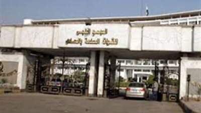 خبير عالمى بمجمع الجلاء الطبى للقوات المسلحة فى جراحة الجلد وأستاذ الأمراض الجلدية