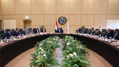الفريق كامل الوزير يترأس الجمعية العامة العادية للشركة القابضة للنقل البحري والبري عن العام المالي 2025/2026،