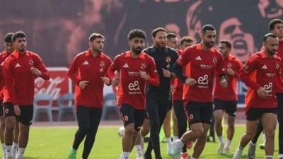نجم وسط الاهلي يغيب عن انطلاق معسكر الإعداد قبل الدوري 