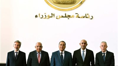 رئيس الوزراء يشهد توقيع بروتوكول تعاون مشترك لإنشاء وتطوير ٥ مدارس للتكنولوجيا التطبيقية في مجالات أنشطة الكهرباء