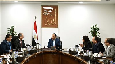 رئيس الوزراء يلتقى وزير الاتصالات وتكنولوجيا المعلومات لمتابعة عدد من ملفات عمل الوزارة