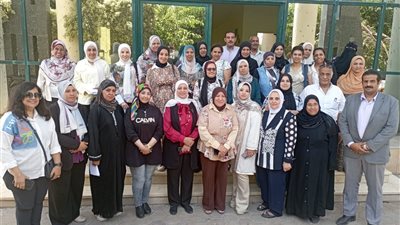 نشوى أحمد سرحان عمدة حميدة الجندي بمغاغة المنيا :-  أعمل بحب ، وأستمع جيداً لكافة الأطراف قبل إصدار القرار الصحيح.