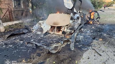 زيلينسكي : الروس يسقطون نحو 200 قنبلة موجهة على أوكرانيا يوميًا