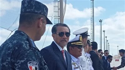 السفير الإندونيسي فى مصر يستقبل  الفرقاطة الإندونيسية التى وصلت إلى ميناء الإسكندرية 