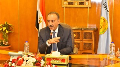 محافظ أسيوط يعلن عن تخفيض الحد الأدنى للقبول بالثانوي العام إلى 207 درجة 