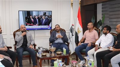 أحمد غريب  ..منحة دراسية كاملة لـ 3000 طالب  