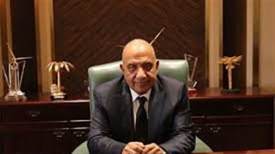 نجاة وزير الكهرباء من حادث سير أثناء توجهه إلى مدينة العلمين الجديدة