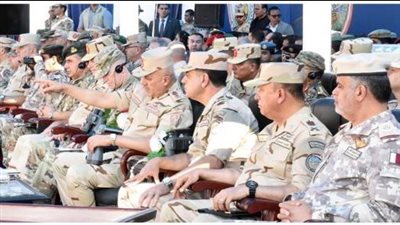 الفريق أحمد خليفة يشهد تنفيذ النشاط التدريبي الرئيسي 