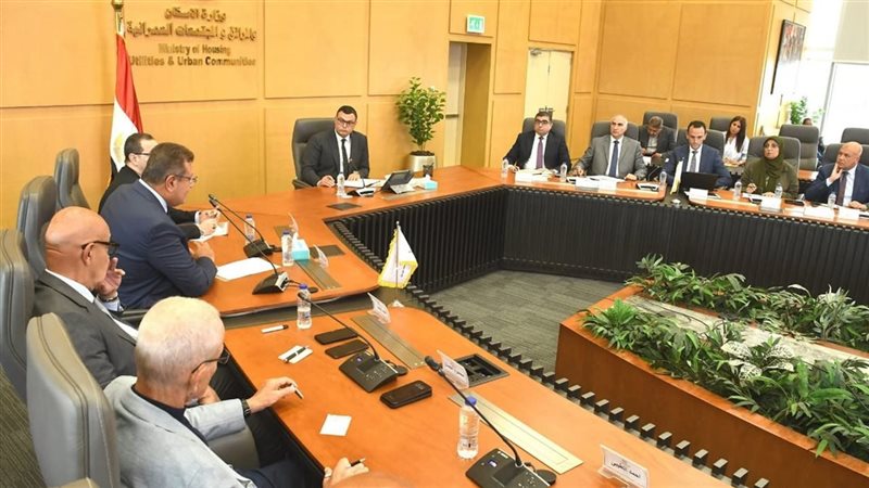 وزير الإسكان