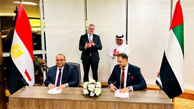 وزير البترول يشهد توقيع اتفاقيات تعاون بين مصر والإمارات فى قطاع الطاقة 